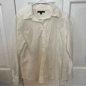 Women’s Banana Republic Button Down Shirt